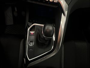 Peugeot 3008 1.5 BlueHDi 96kW (130CV) S&S Active Pack  - Foto 24