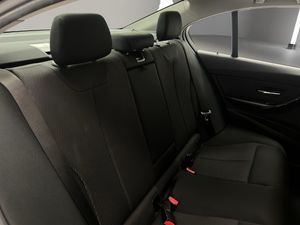 BMW Serie 3 318dA Business  - Foto 20