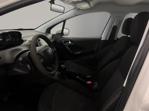 Peugeot 208 5P ACTIVE BlueHDi 73kW (100CV)  - Foto 11