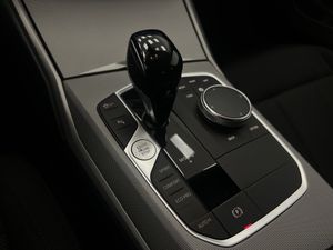 BMW Serie 3 318d Auto.  - Foto 23