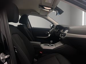 BMW Serie 3 318d Auto.  - Foto 19