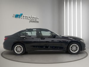 BMW Serie 3 318d Auto.  - Foto 8