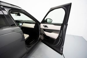 Land-Rover Range Rover Velar 2.0 D240 177kW R-Dynamic SE 4WD Auto  - Foto 31