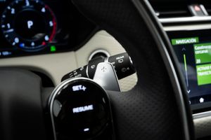 Land-Rover Range Rover Velar 2.0 D240 177kW R-Dynamic SE 4WD Auto  - Foto 41