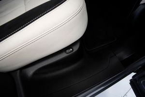 Land-Rover Range Rover Velar 2.0 D240 177kW R-Dynamic SE 4WD Auto  - Foto 28