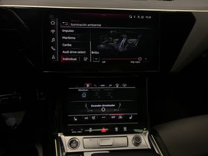 Audi Q8 e-tron S line 55 quattro  - Foto 33