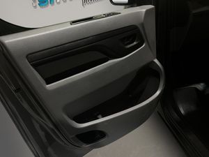 Peugeot Expert Combi BlueHDi 120 SS Standard  - Foto 14