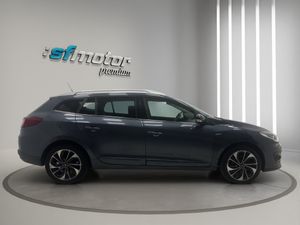 Renault Megane Sport Tourer Bose Energy dCi 130 S&S  - Foto 8