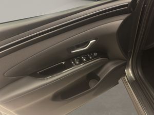 Hyundai Tucson 1.6 TGDI 110kW (150CV) 48V Tecno Sky DCT  - Foto 13