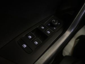 Volkswagen Polo R-Line 1.0 TSI 70kW (95CV)  - Foto 34