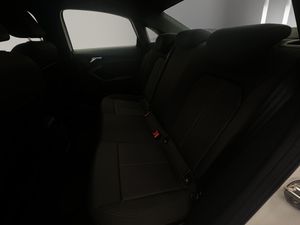 Audi A3 Sedan 30 TFSI 81kW (110CV) S tronic  - Foto 14