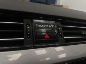 Volkswagen Passat Business 2.0 TDI 110kW (150CV)  - Foto 26