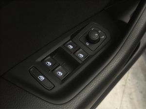 Volkswagen Passat Business 2.0 TDI 110kW (150CV)  - Foto 32