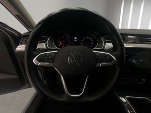 Volkswagen Passat Business 2.0 TDI 110kW (150CV)  - Foto 11