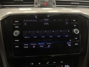 Volkswagen Passat Business 2.0 TDI 110kW (150CV)  - Foto 24