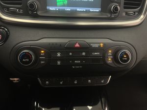 Kia Sorento 2.2 CRDi Emotion Auto 4x4  - Foto 28