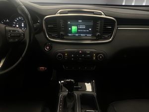 Kia Sorento 2.2 CRDi Emotion Auto 4x4  - Foto 16
