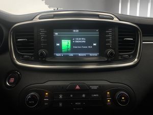 Kia Sorento 2.2 CRDi Emotion Auto 4x4  - Foto 17