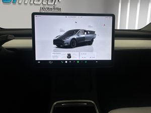 Tesla Model Y Gran Autonomía 4WD  - Foto 16