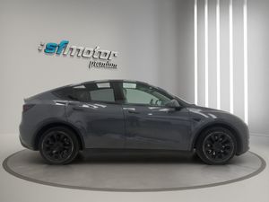 Tesla Model Y Gran Autonomía 4WD  - Foto 8