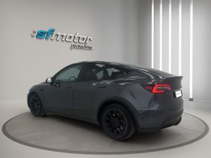 Tesla Model Y Gran Autonomía 4WD  - Foto 5