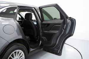 Jaguar F-Pace 2.0L i4D 132kW Prestige Auto  - Foto 21