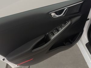 Hyundai IONIQ 1.6 GDI HEV Tecno DCT  - Foto 12