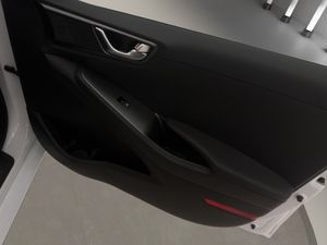 Hyundai IONIQ 1.6 GDI HEV Tecno DCT  - Foto 17