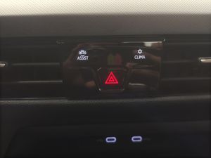 Volkswagen Golf 2.0 TDI 85kW (115CV)  - Foto 28