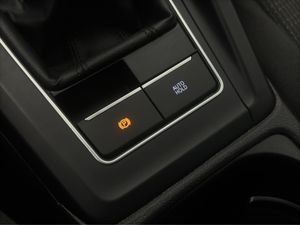 Volkswagen Golf 2.0 TDI 85kW (115CV)  - Foto 35