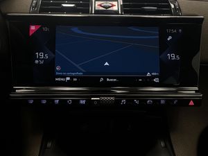 DS DS 7 Crossback BlueHDi DE 96kW (130CV) Auto. CHIC  - Foto 35