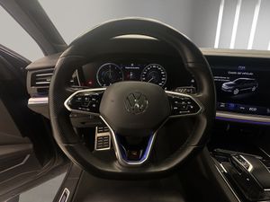Volkswagen Touareg Hybrid 3.0 TSI 380 CV Tiptronic 8 vel.  - Foto 11