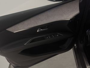 Peugeot 3008 1.5 BlueHDi 96kW (130CV) S&S GT  - Foto 13