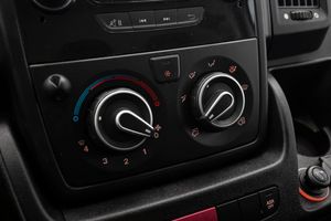 Citroën Jumper BLUEHDI 120 S&S 2.2 30L 1H1  - Foto 9