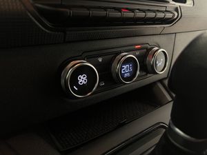 Renault Kangoo E-Tech GRAND CONFORT EV45 DC 80KW  - Foto 26