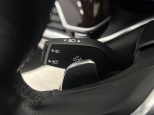 BMW Serie 7 745e  - Foto 30