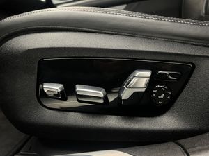 BMW Serie 7 745e  - Foto 40