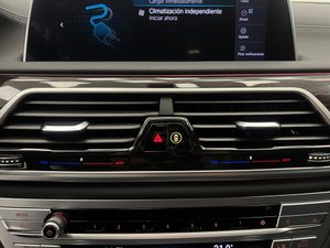 BMW Serie 7 745e  - Foto 27