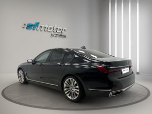 BMW Serie 7 745e  - Foto 5