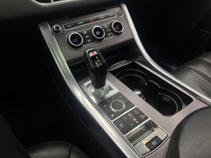 Land-Rover Range Rover Sport 3.0 TDV6 258cv HSE  - Foto 23