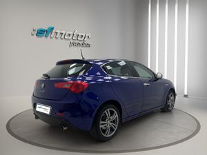 Alfa Romeo Giulietta 2.0 JTDm 150cv Distinctive  - Foto 7