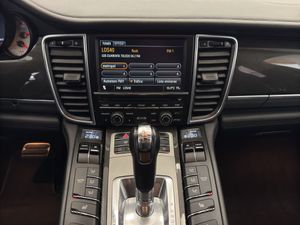 Porsche Panamera Turbo  - Foto 17
