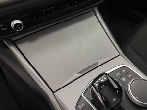 BMW Serie 3 330d Auto. HIBRIDO  - Foto 32