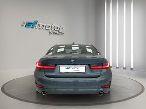 BMW Serie 3 330d Auto. HIBRIDO  - Foto 6