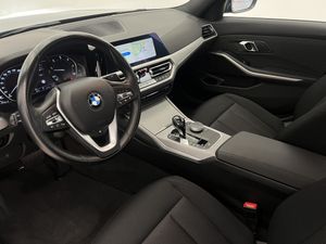 BMW Serie 3 330d Auto. HIBRIDO  - Foto 48