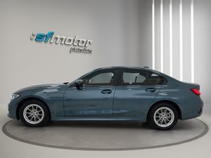 BMW Serie 3 330d Auto. HIBRIDO  - Foto 4
