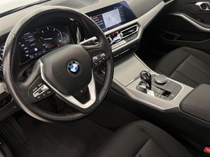 BMW Serie 3 330d Auto. HIBRIDO  - Foto 33