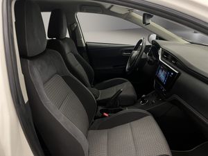 Toyota Auris 1.8 140H Hybrid Feel! Edition  - Foto 19