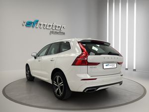 Volvo XC60 2.0 D5 AWD R-Design Auto 190CV AT8 · AUTOMÁTICO · 4X4  - Foto 5