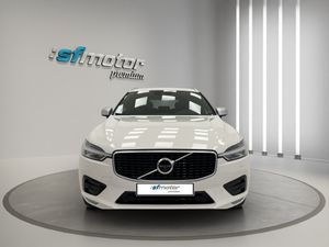 Volvo XC60 2.0 D5 AWD R-Design Auto 190CV AT8 · AUTOMÁTICO · 4X4  - Foto 3